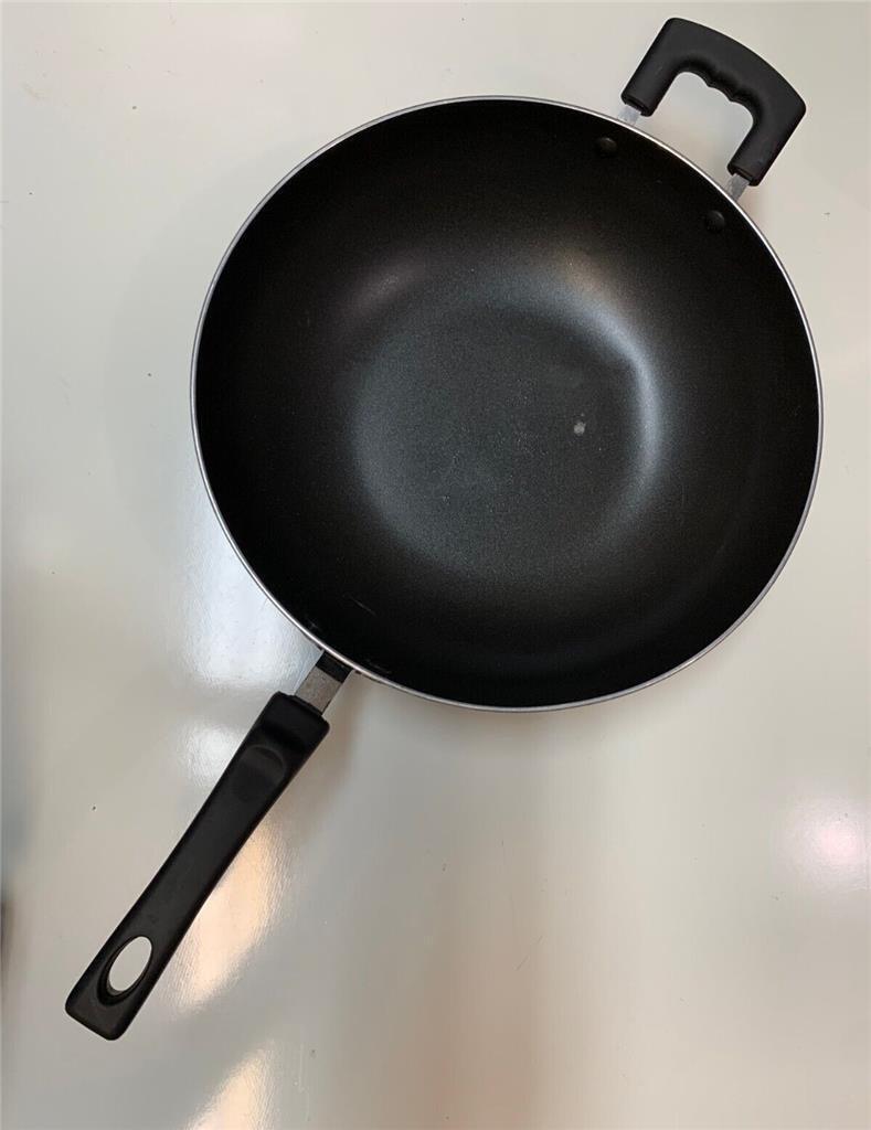 Sedona 7.5-Qt. Jumbo Nonstick Covered Wok Pan, with handle